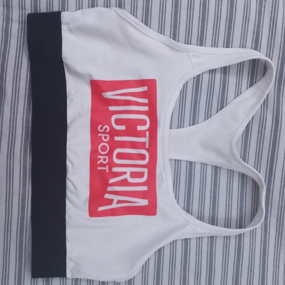 Victoria sport red logo bra